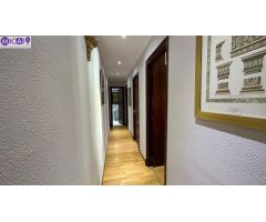A la venta, gran vivienda en Avenida de Andalucía