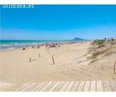 Piso en venta en Benatalaya, Entre Estepona y Marbella.