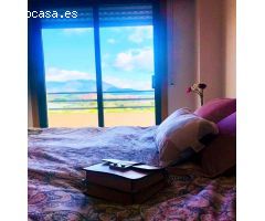 Oportunidad de Inversión en Sabinillas: Apartamento de 3 Dormitorios a Pocos Pasos de la Playa