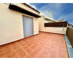 Vivienda Luminoso y Moderna en Urbanización Privada