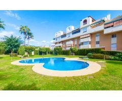 Encantadora Vivienda Reformada en el Corazón de Estepona