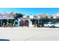 ¡Oportunidad única en la Costa del Sol! Chalet adosado reformado entre Estepona y Marbella