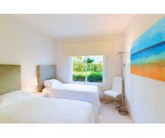EXCLUSIVO APARTAMENTO EN PLANTA BAJA EN ALCÁZABA LAGOON – CASARES
