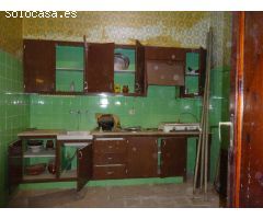 SE VENDE CASA DENTRO DE LA VILA