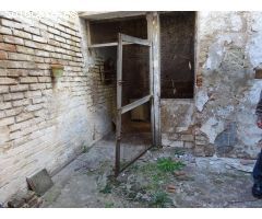SE VENDE CASA DENTRO DE LA VILA