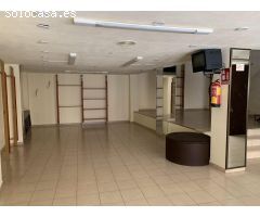 LOCAL COMERCIAL PARA VENDER Ó ALQUILAR EN PLENO CENTRO DE VILA-REAL