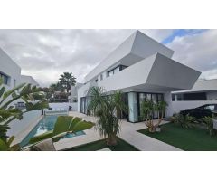 Villa de Lujo en Ciudad Quesada