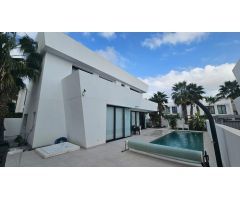 Villa de Lujo en Ciudad Quesada