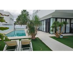 Villa de Lujo en Ciudad Quesada