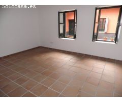 Piso de 2 dormitorios en calle Gonzalez Cuadrado