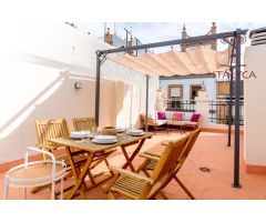 Ático de 1 dormitorio en calle Peral