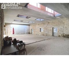 Local céntrico en venta en Padrón