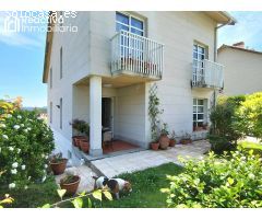 Chalet independiente con jardín en Urb. Aldea Nova