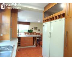 Chalet independiente con jardín en Urb. Aldea Nova