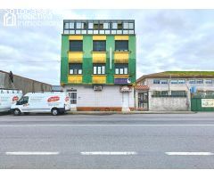 Casa de 4 plantas + sótano, con zona de parking de 500 m2