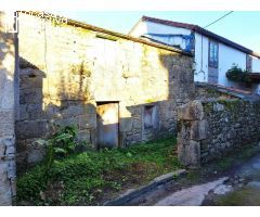 Casita de piedra con pequeña finca, para rehabilitar.