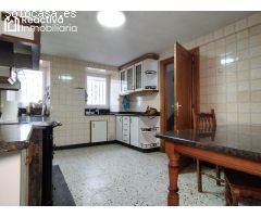 Casa en Venta en La Baña, A Coruña
