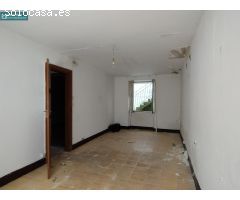 Edificio de 3 plantas, para REHABILITAR