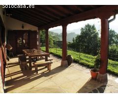 Singular caserío en la zona más espectacular del valle del Baztán