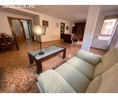 Amplio piso en venta en Requena