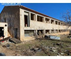 Antigua granja avícola en Sinarcas 15000 metros parcela
