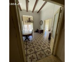 Increíble casa en plaza mayor con dos bajos comerciales y vivienda