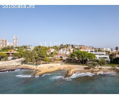 Villa de Lujo en Venta en San Juan Playa, Alicante