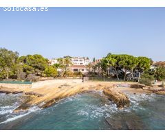 Villa de Lujo en Venta en San Juan Playa, Alicante