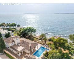 Villa de Lujo en Venta en San Juan Playa, Alicante