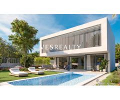 ¡Tu Villa de Lujo en La Marina Te Espera!
