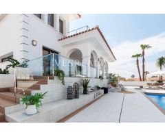 ¡Tu villa de lujo te está esperando!
