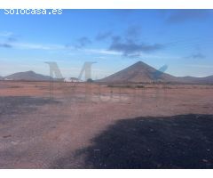 Terreno Urbano de 28.476 m² en La Oliva