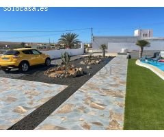 Chalet en venta en La Oliva