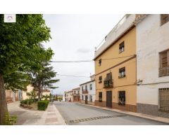 Casa grande en zona de mayor expansión de Granada