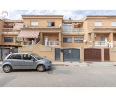 Adosado en Venta en Vegas del Genil, Granada