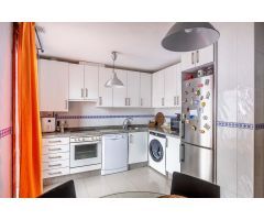 Exclusivo Ático en Venta con Tres Terrazas y Zonas Comunes de Lujo!