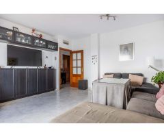 Exclusivo Ático en Venta con Tres Terrazas y Zonas Comunes de Lujo!