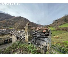 CASA DE PIEDRA PARA REFORMAR EN EL PUEBLO DE RIOALLER, PRINCIPADO DE ASTURIAS.