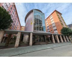 LOCAL COMERCIAL CON DOBLE VIDRIERA Y ACCESO EN EL CORAZÓN DE SAMA DE LANGREO