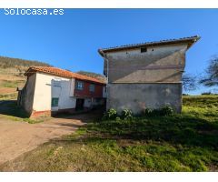 CASA CON GALERÍA Y ALMACÉN, CUADRA-HANGAR Y HÓRREO CON LLAGAR EN FINCA DE MAS DE 2 Hectáreas