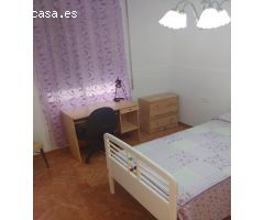 HAB. LA ÑORA. CHICA COMPARTIR