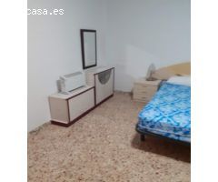 HAB. LA ÑORA. CHICA COMPARTIR