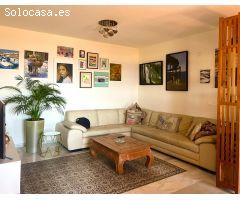 Precioso ático duplex con vistas al mar y a dos pasos de la playa!