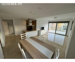!Espaciosa y moderna ático de construcción nueva en Villa Martin 1 con piscina y parking!