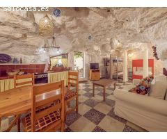 Magnífica casa cueva al lado de la playa