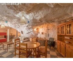 Magnífica casa cueva al lado de la playa