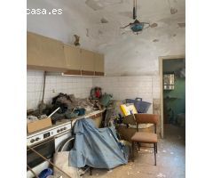 SE VENDE CASA PARA REFORMAR EN LA ÑORA, MUY CENTRICA