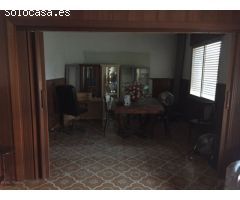 CASA CON SOLAR EN SISCAR
