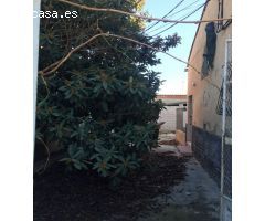 CASA CON SOLAR EN SISCAR