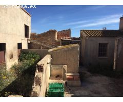 CASA CON PARCELA EN LA HOYA